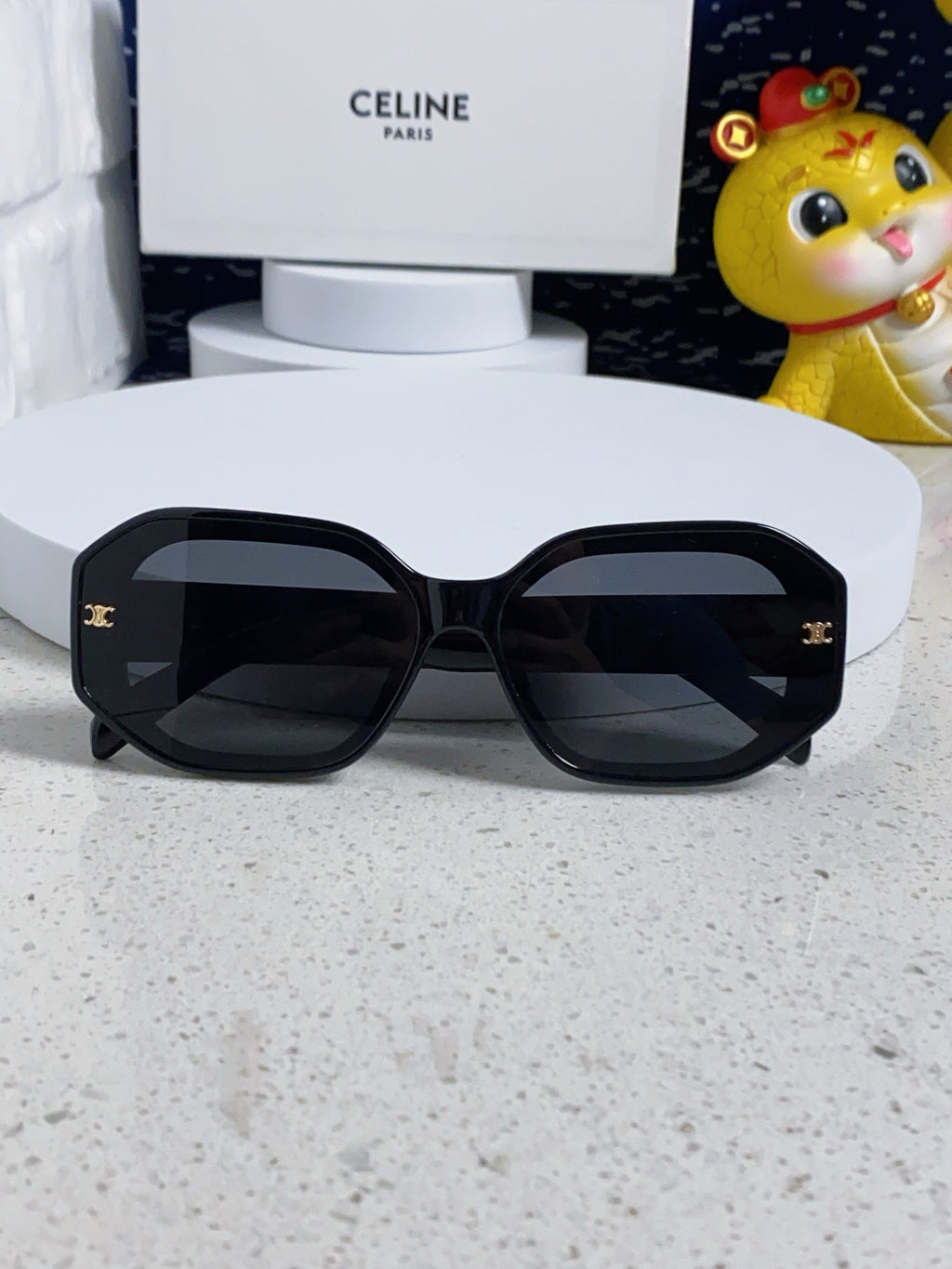 CELINE TRIOMPHE SQUARE SUNGLASS 566744 IN BLACK ACETATE