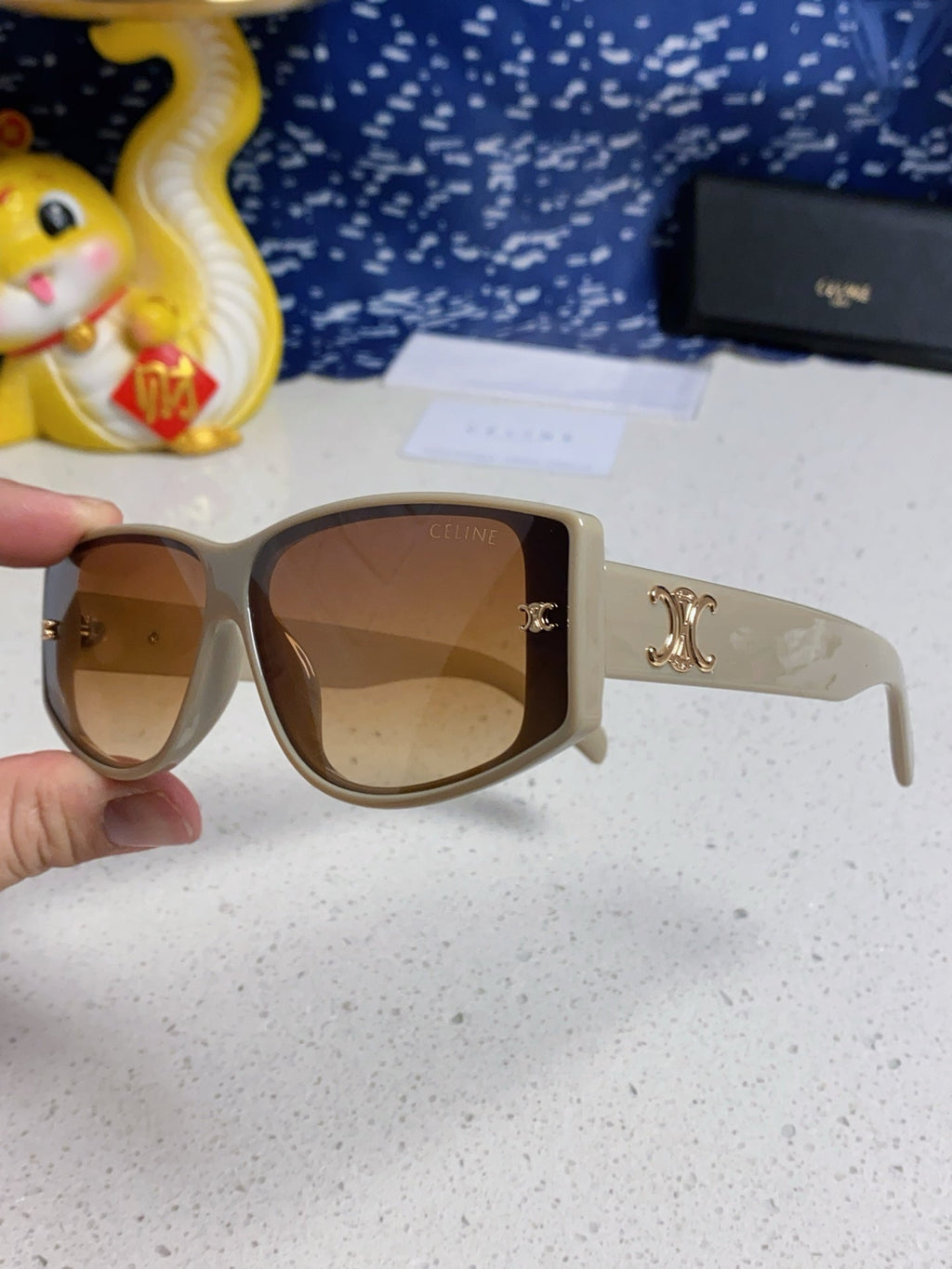 CELINE TRIOMPHE SUNGLASS 533218 IN IVORY ACETATE CAMEL LENSES