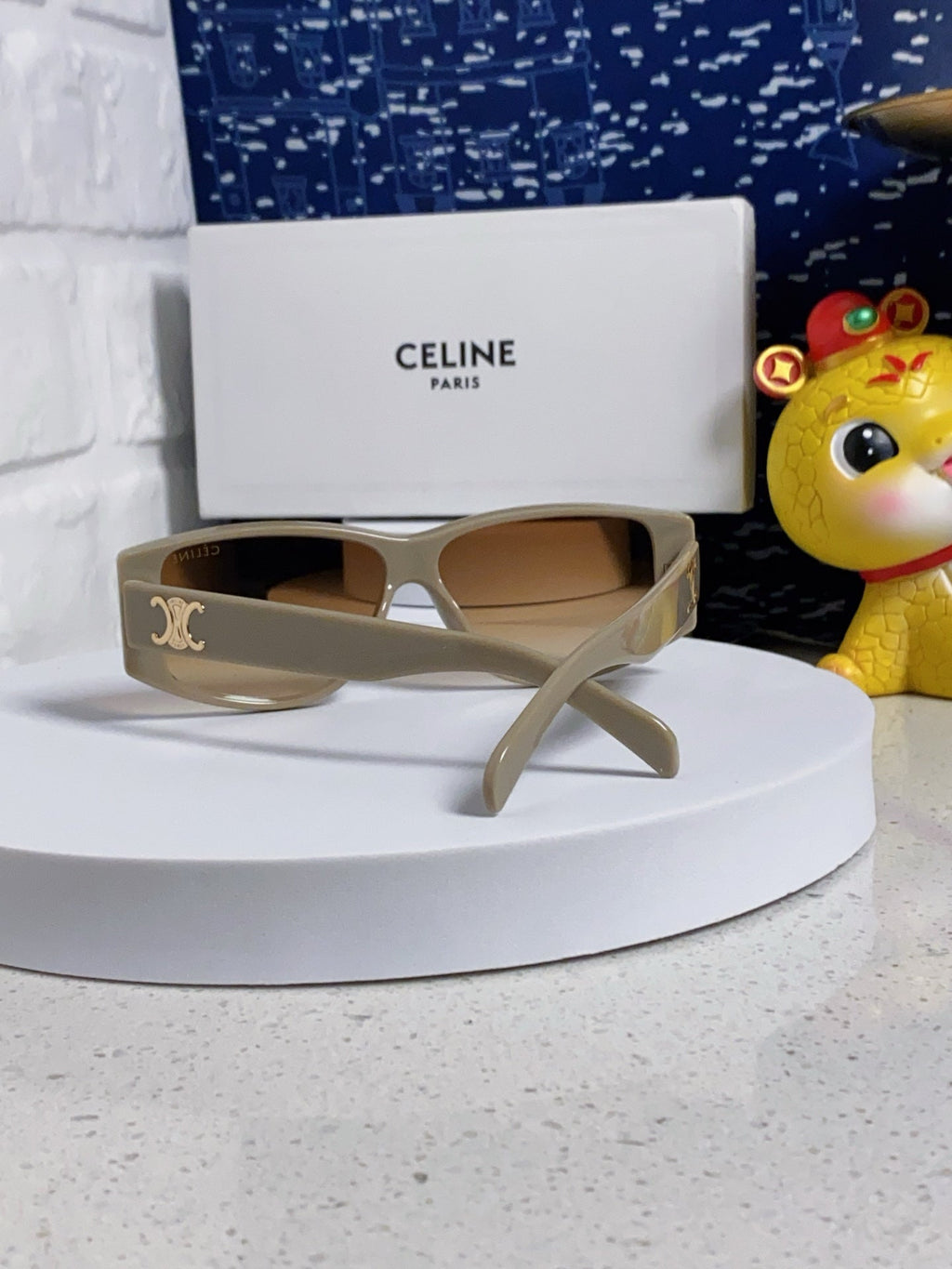 CELINE TRIOMPHE SUNGLASS 533218 IN IVORY ACETATE CAMEL LENSES