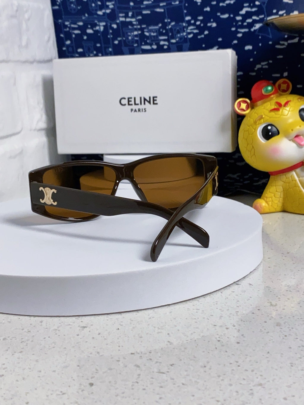 CELINE TRIOMPHE SUNGLASS 533219 IN CARAMEL ACETATE