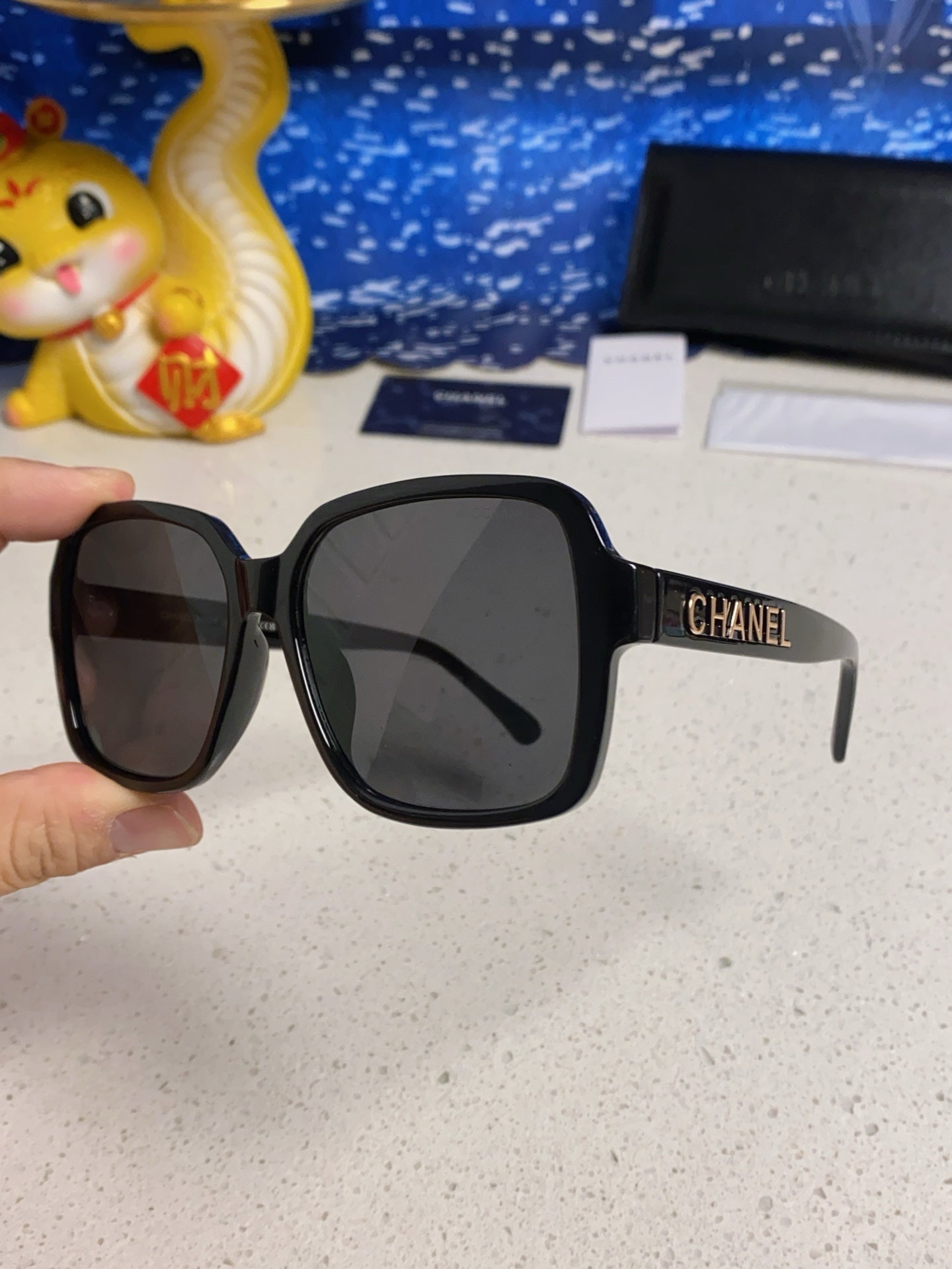 CHANEL SQUARE SUNGLASSES 638932 IN BLACK ACETATE